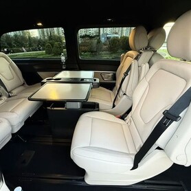 160 Мікроавтобус Mercedes Benz V class 2025 рік - авто на весілля
 у Києві - портфоліо 5