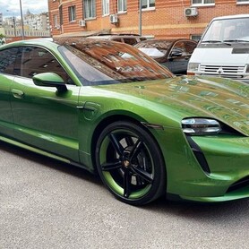 400 Прокат Porsche Taycan Turbo 671 hp AWD - авто на весілля
 у Києві - портфоліо 1