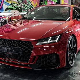 419 Audi TT RS червона для фотосесії зйомки оренда - авто на весілля
 у Києві - портфоліо 2