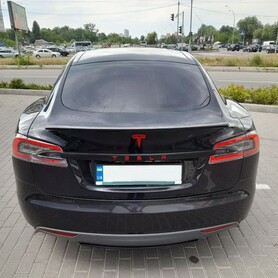 420 Авто на весілля Tesla Model S чорний з водієм - авто на весілля
 у Києві - портфоліо 3