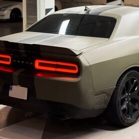 421 Dodge Challenger 3.6 л без водія - авто на весілля
 у Києві - портфоліо 5
