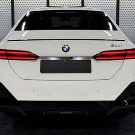 424 BMW 5 G60 біла прокат без водія - авто на весілля
 у Києві - портфоліо 4