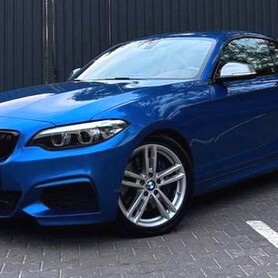 426 BMW 240i синя для фотосесії зйомки оренда - авто на весілля
 у Києві - портфоліо 1