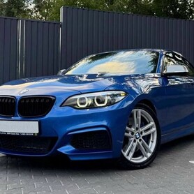426 BMW 240i синя для фотосесії зйомки оренда - авто на весілля
 у Києві - портфоліо 2
