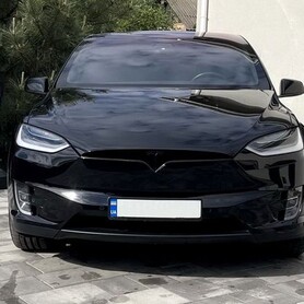 121 Прокат Tesla Model X чорна без водія - авто на весілля
 у Києві - портфоліо 5
