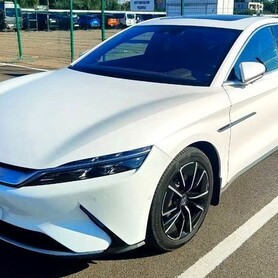 431 BYD HAN оренда авто на весілля - авто на весілля
 у Києві - портфоліо 1