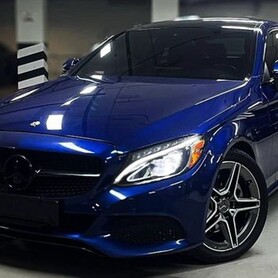433 Авто без водія Mercedes Benz С300 синій - авто на весілля
 у Києві - портфоліо 1