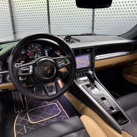 435 Прокат Porsche 911 S в Києві (чорний) - авто на весілля
 у Києві - портфоліо 4