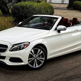 081 Прокат Mercedes-Benz C300 Cabrio білий - авто на весілля
 у Києві - портфоліо 1