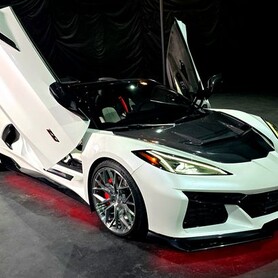 366Кабріолет на весілля Chevrolet Corvette білий - авто на весілля
 у Києві - портфоліо 1