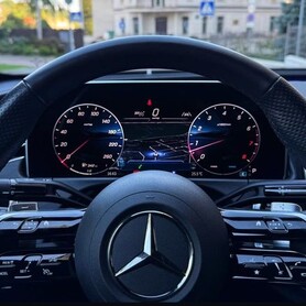 222 Оренда Mercedes Benz E-class W214 - авто на весілля
 у Києві - портфоліо 5