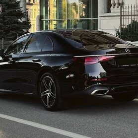 222 Оренда Mercedes Benz E-class W214 - авто на весілля
 у Києві - портфоліо 6