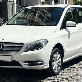 437 Авто на весілля Mercedes Benz W246 B class - авто на весілля
 у Києві - портфоліо 1