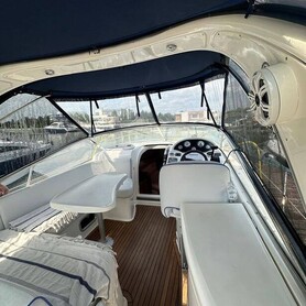 VIP яхти Bavaria 27 у Києві - авто на весілля
 у Києві - портфоліо 5