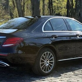 108 Mercedes-Benz W213 E-class NEW - авто на весілля
 у Києві - портфоліо 3
