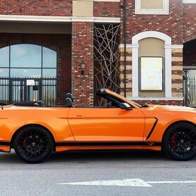 398 Кабріолет Ford Mustang GT помаранчовий - авто на весілля
 у Києві - портфоліо 4