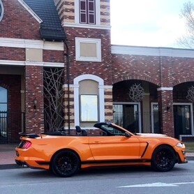 398 Кабріолет Ford Mustang GT помаранчовий - авто на весілля
 у Києві - портфоліо 5