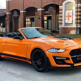 398 Кабріолет Ford Mustang GT помаранчовий - авто на весілля
 у Києві - портфоліо 2