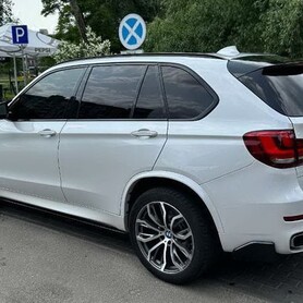 059 Джип на весілля BMW X5 білий з водієм - авто на весілля
 у Києві - портфоліо 2