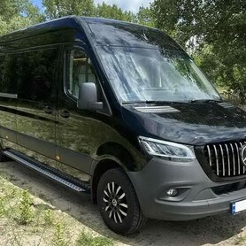 106 Mercedes-Benz Sprinter Vip класу для трансфера - авто на весілля
 у Києві - портфоліо 1