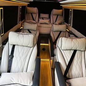106 Mercedes-Benz Sprinter Vip класу для трансфера - авто на весілля
 у Києві - портфоліо 4