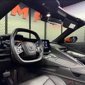 125 Спорткар Chevrolet Corvette Chevrolet C8 - авто на весілля
 у Києві - портфоліо 5