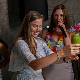 Анастасія Марченко - ведущий у Києві - портфоліо 6