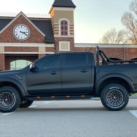 276 Пікап Ford Ranger Raptor без водія в Києві - авто на весілля
 у Києві - портфоліо 5