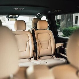 438 Mercedes-Benz V class NEW з Києва - авто на весілля
 у Києві - портфоліо 4