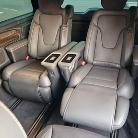 444 Оренда Mercedes-Benz V-Class з водієм - авто на весілля
 у Києві - портфоліо 6