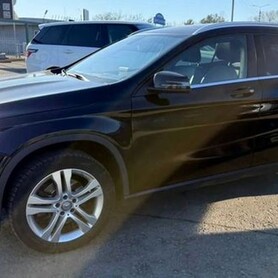 445 Позашляховик Mercedes-Benz GLA 250 на весілля - авто на весілля
 у Києві - портфоліо 2