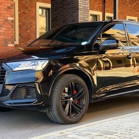 439 Оренда Audi Q7 R-Line у Києві - авто на весілля
 у Києві - портфоліо 1