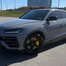 066 Оренда Lamborghini Urus у Києві – з водієм - авто на весілля
 у Києві - портфоліо 2