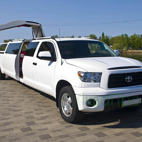 Лімузин Toyota Sequoia з літнім майданчиком - авто на весілля
 у Мукачеві - портфоліо 5