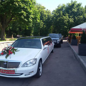 лімузин Мерседес S класу W221 - авто на весілля
 у Львові - портфоліо 4