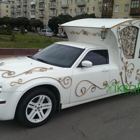 Лімузин-Карета Крайслер С300 - авто на весілля
 у Львові - портфоліо 1