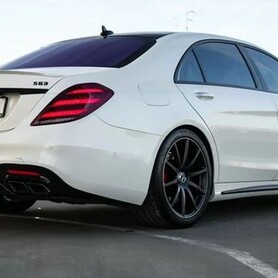 243 Оренда Mercedes-Benz S63 AMG W222 білий - авто на весілля
 у Києві - портфоліо 4