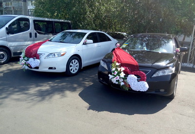 Сергей Свадебный Кортеж прокат Авто на свадьбу Toyota Cam - фото 1
