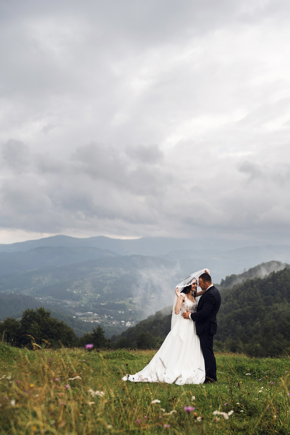 Весільна зйомка в горах для Клюши та Дениса - фото №14