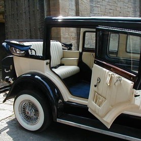 CADILLAC Al Capone - авто на свадьбу в Киеве - портфолио 3