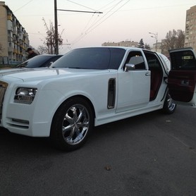 Rolls-Royce Phantom - авто на свадьбу в Запорожье - портфолио 4