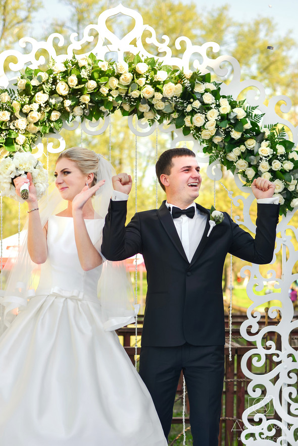Красивая свадьба в классическом стиле Юлии и Виталия - фото №25
