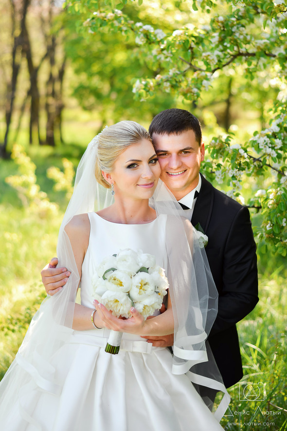 Красивая свадьба в классическом стиле Юлии и Виталия - фото №18