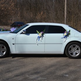Седан Chrysler 300 C - авто на свадьбу в Чернигове - портфолио 4