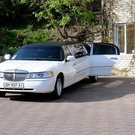 Лимузин Lincoln Town Car - авто на свадьбу в Сумах - портфолио 1
