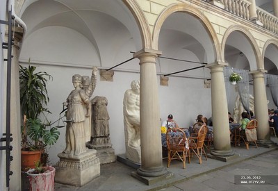 Итальянский дворик - фото 3
