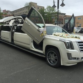 Лимузин Cadillac Escalade 2018 - авто на свадьбу в Киеве - портфолио 3