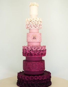 свадьба в цвете фуксия, свадебный торт 