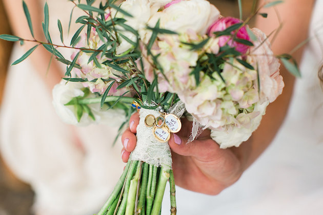 Бумажная свадьба – торжество в лучших семейных традициях