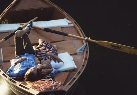 love-story, фотосессия влюблённой пары, фотосессия в лодке